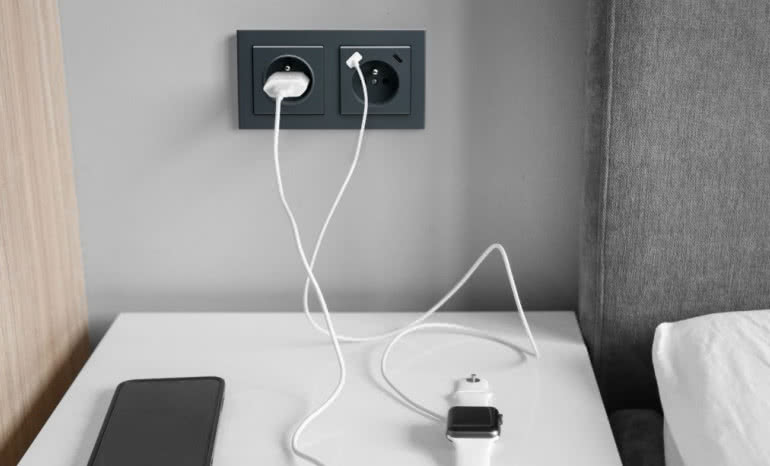 Ile gniazdek w mieszkaniu? Poradnik planowania instalacji elektrycznej